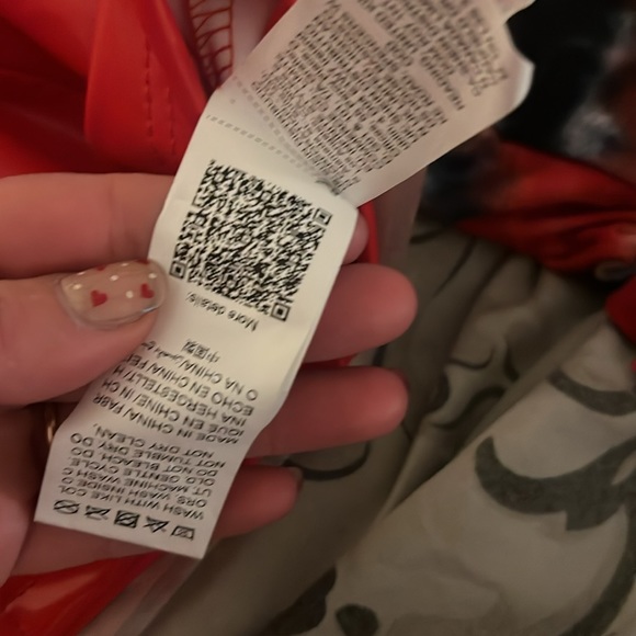 SHEIN faux patent leather like top (crop top) red size large new with bag - Picture 3 of 6